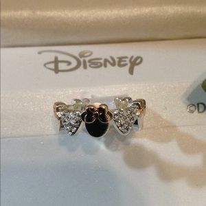 Disney Minnie Mouse Bow-tiful Silverplated ring